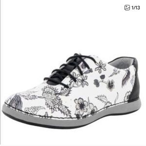 Alegria by PG Lite Essence Winter White Sneakers - ESS-826 - 10